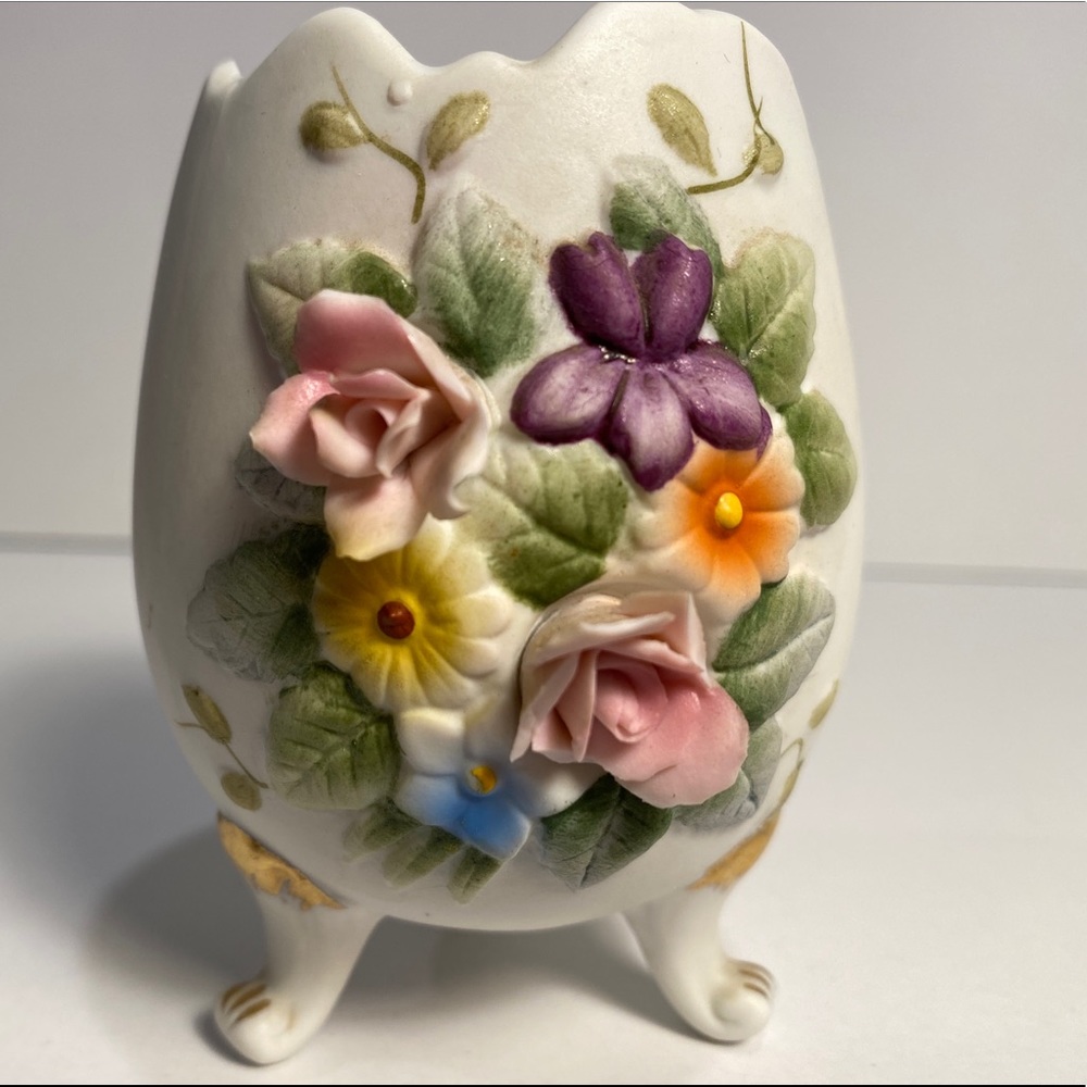 Vintage Lefton Hand Painted Ceramic Egg